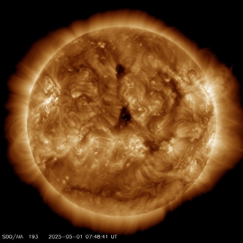 Snímek sluneční koróny ze sondy NASA SDO - 19,3 nm.