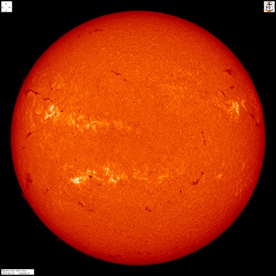 Snímek Slunce v čáře H alfa ze dne 21. 5. 2013 (17:30:09 UT). Zdroj: http://www.bbso.njit.edu/Images/daily/images/fullbc.jpg
