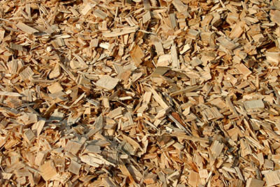 Dřevní štěpka se obvykle používá u kotlů s větším výkonem. Kvalita štěpky může být velmi rozdílná.